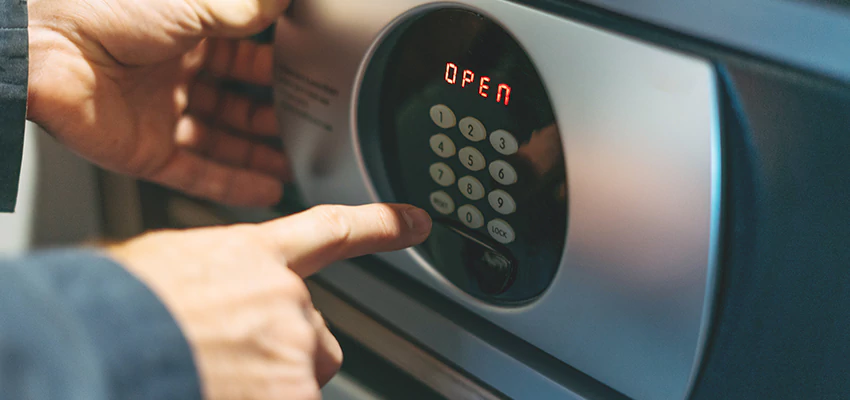 Cash Safe Openers in South Gate, California