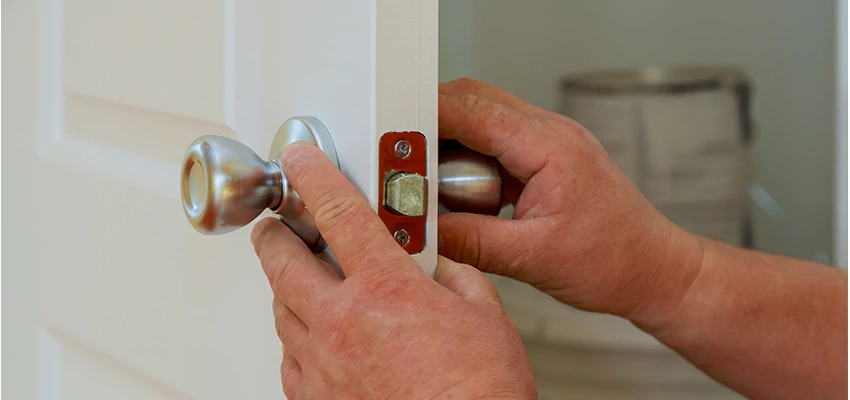 AAA Locksmiths For lock Replacement in South Gate, California